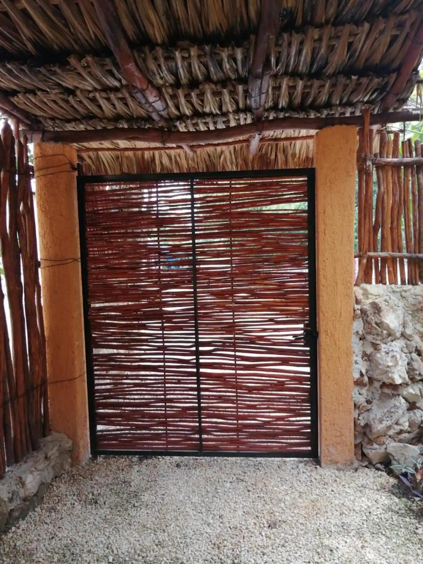 Suites De Piedra Y Colores En Chichen Itza Pisté المظهر الخارجي الصورة